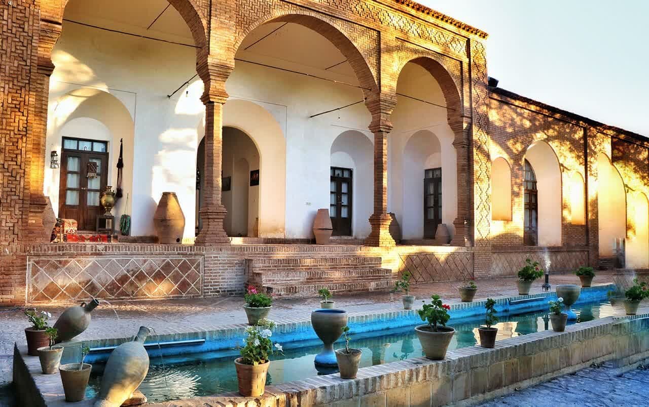 کرمان میزبان اولین همایش ملی بوم‌گردی؛ گامی مهم در معرفی ظرفیت‌های گردشگری استان | خبر کرمان