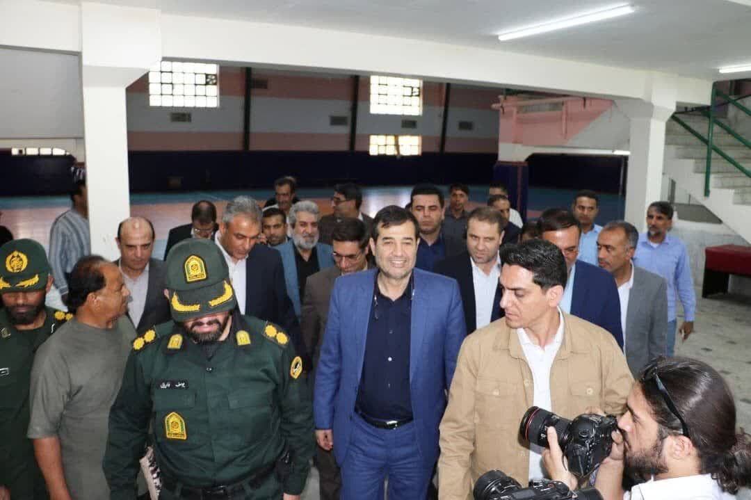 بازدید وزیر ورزش از پروژه های ورزشی در حال احداث منوجان | خبر کرمان