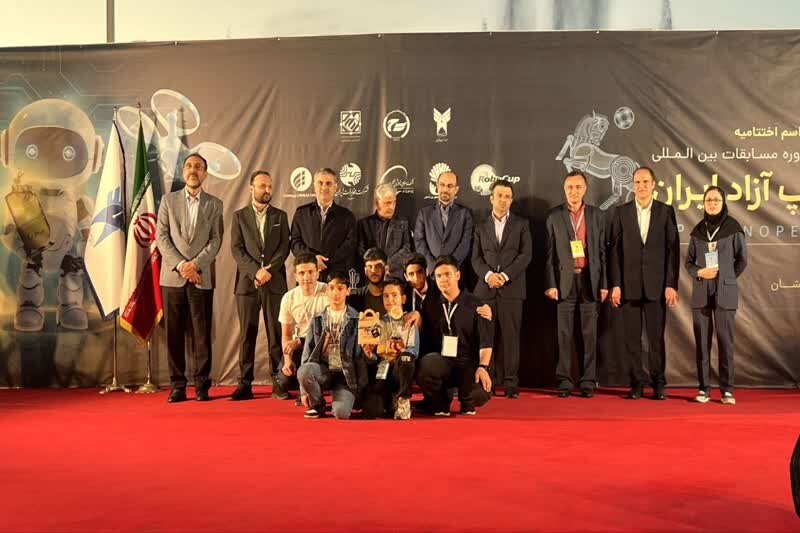 درخشش دانش آموزان کرمانی در مسابقات ربوکاپ ۲۰۲۵ ایران | اخبار کرمان و شهرستان ها