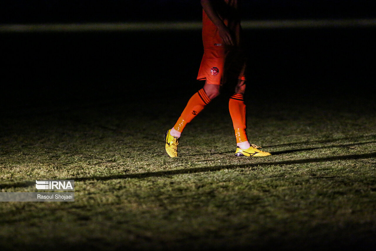 فصل سرد فوتبال در کرمان با تجربه تلخ حداقل ۲ سقوط | خبر کرمان