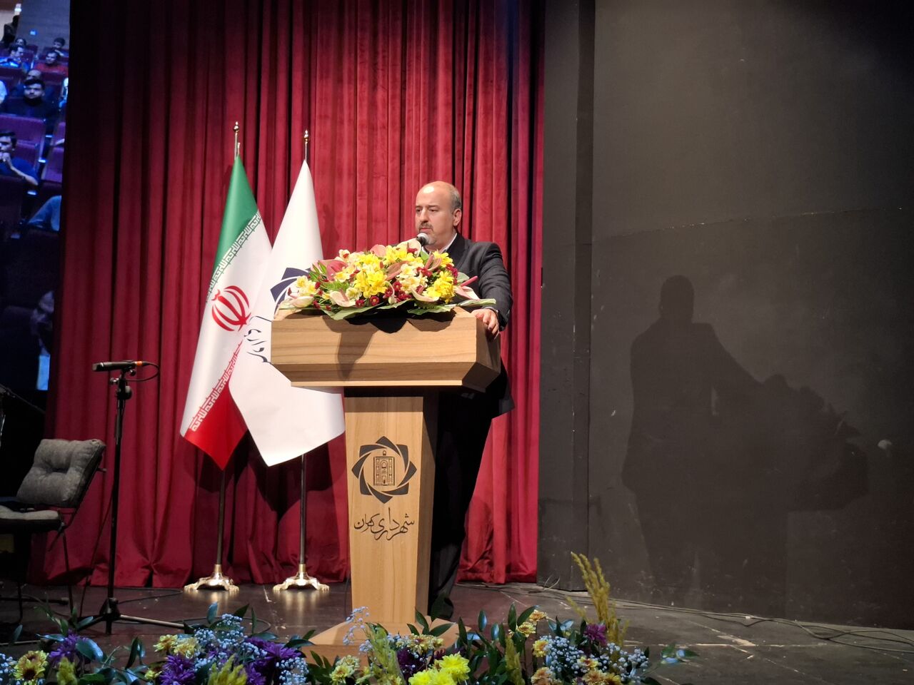 رئیس پژوهشگاه فضایی ایران: کرمان پتانسیل بالایی برای توسعه فعالیت‌های فضایی و استقرار ایستگاه زمینی ماهواره دارد | خبر کرمان