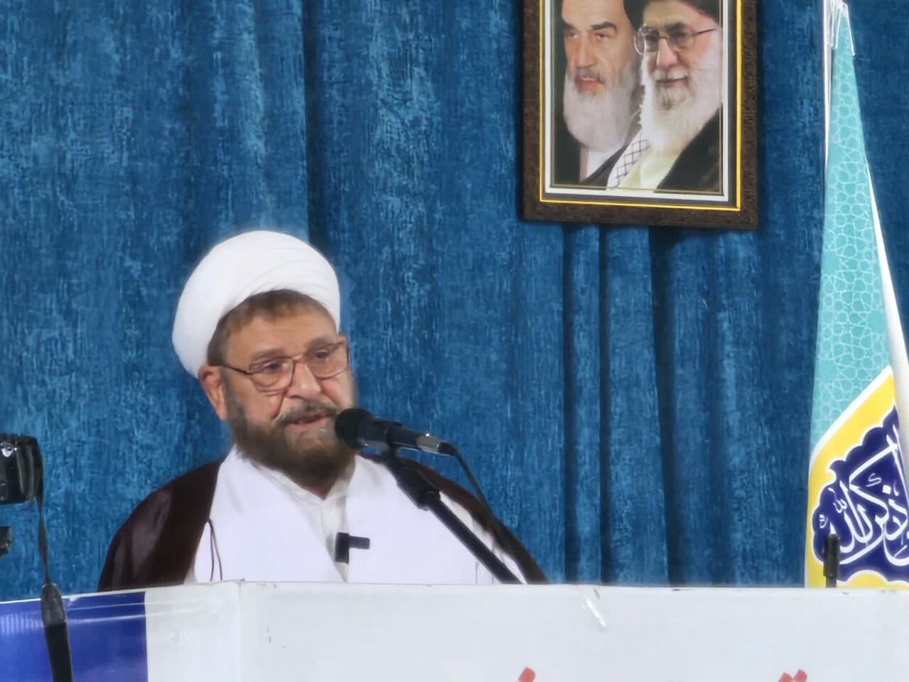 امام جمعه جیرفت خواستار تسریع در تحویل زمین‌های طرح جوانی جمعیت شد | خبر کرمان