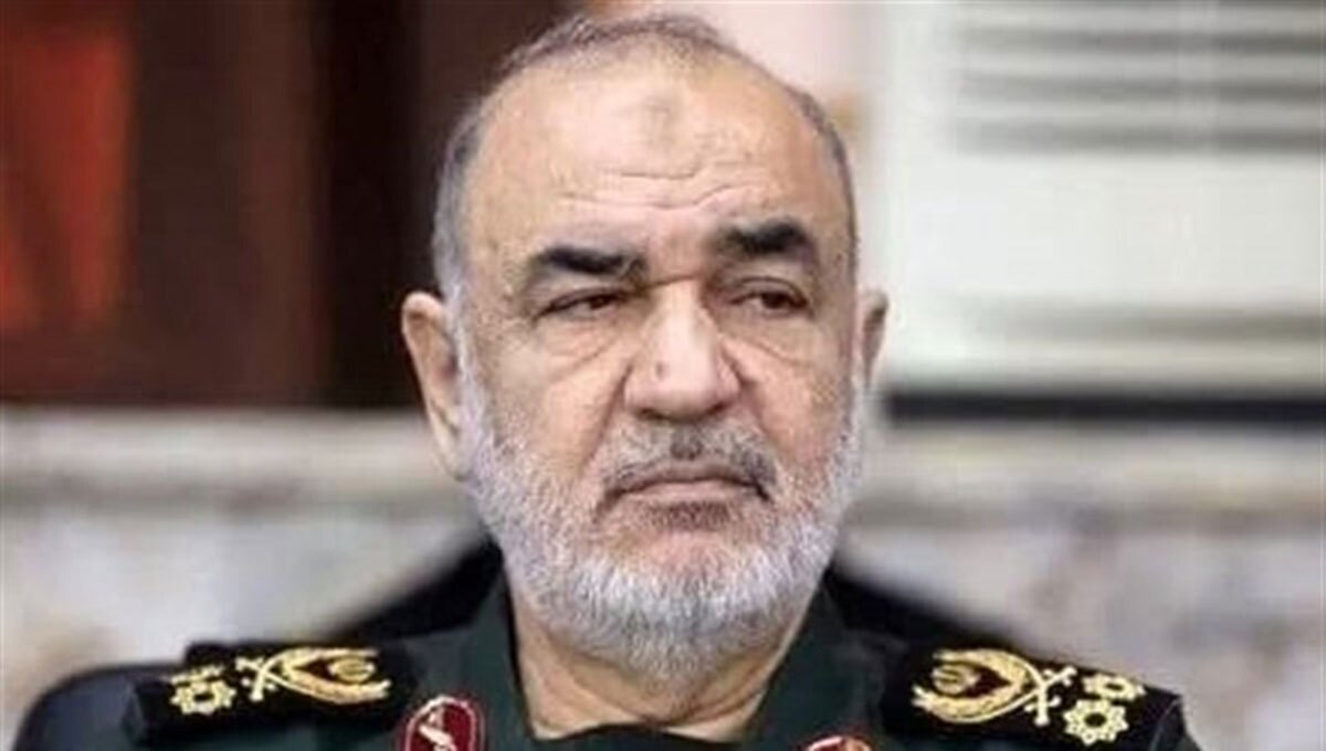 فرمانده کل سپاه: آمریکا راهی برای خروج از بحران خودساخته ندارد
