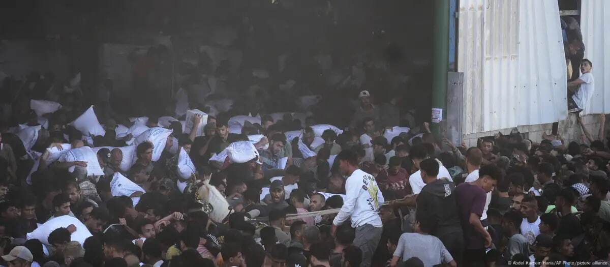 ۴ کشته در هجوم گرسنگان غزه به انبار غذای سازمان ملل