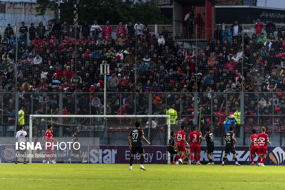نتایج زنده بازی‌های هفته ۲۸ لیگ برتر فوتبال/ برد پرسپولیس برابر مس در نیمه نخست | اخبار کرمان و شهرستان ها