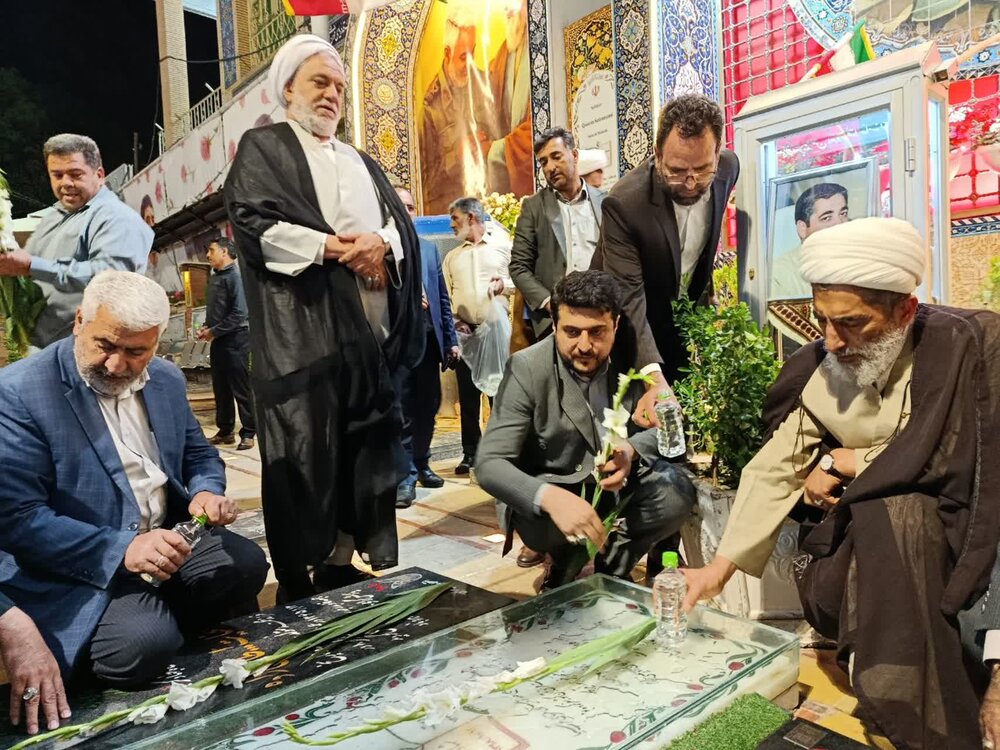 ادای احترام معاون قوه قضائیه به مقام شهید سلیمانی و شهدای حمله تروریستی کرمان | اخبار کرمان و شهرستان ها