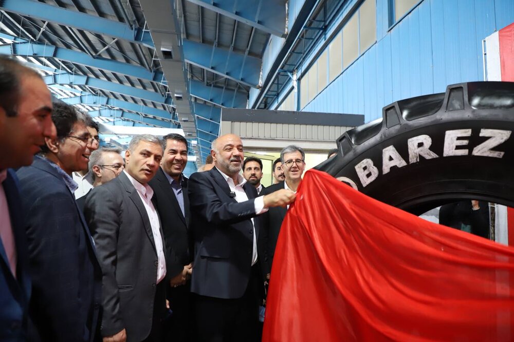 بهره‌برداری از فاز توسعه‌ای گروه صنعتی بارز با حضور وزیر کار؛ گامی بلند در مسیر خودکفایی و کاهش واردات | اخبار کرمان و شهرستان ها