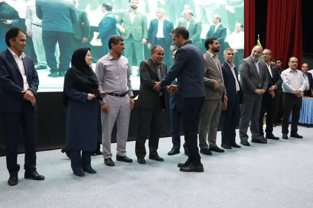 برای مسکن کارگران برنامه داریم/ برای حضور بانوان در مشاغل صنعتی فرهنگسازی شود | اخبار کرمان و شهرستان ها