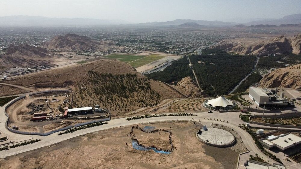 تصویر نقشه ایران بر بلندای بام کرمان | اخبار کرمان و شهرستان ها