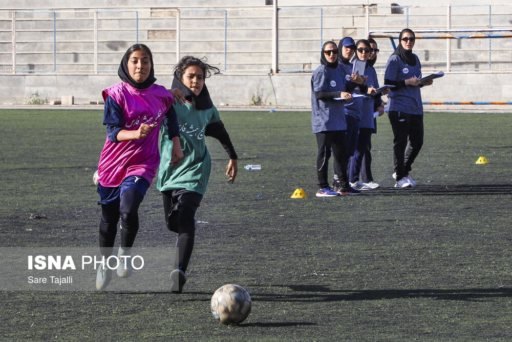 استعدادیابی فوتبال بانوان در سه گروه سنی – کرمان | اخبار کرمان و شهرستان ها
