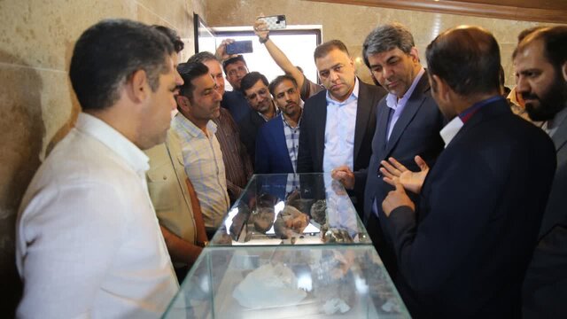از افتتاح مجموعه اقامتی تا بازدید از نخستین جشنواره ملی شهاب‌سنگ‌ها در زرند | اخبار کرمان و شهرستان ها