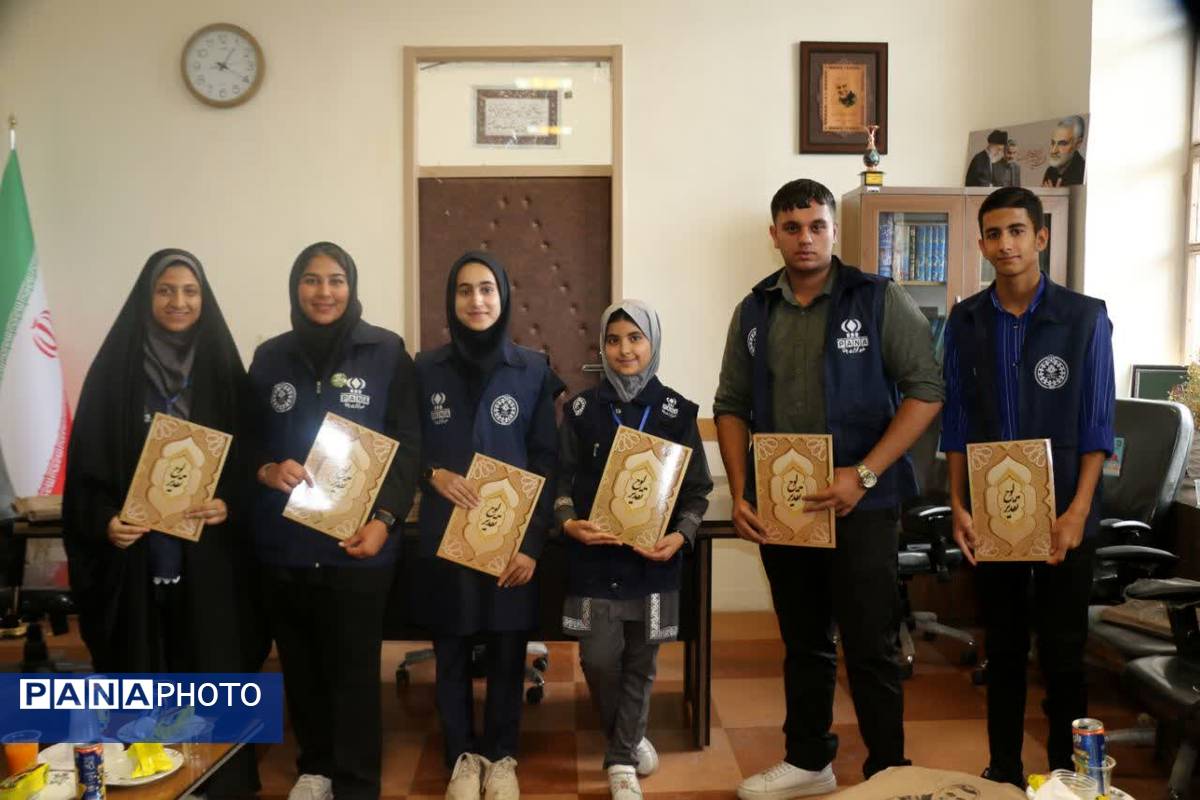 تجلیل از دانش‌آموز خبرنگاران پانا