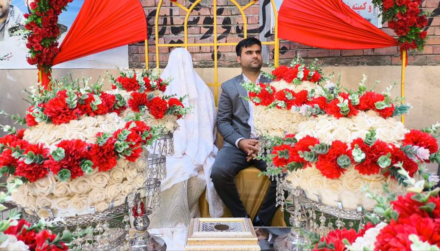 آغاز زندگی زوج رودباری در کنار شهدای گمنام | اخبار استان کرمان