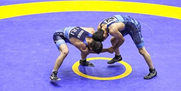 کسب مدال برنز جام تختی؛ درخشش کشتی‌گیر گل‌گهر سیرجان در شیراز