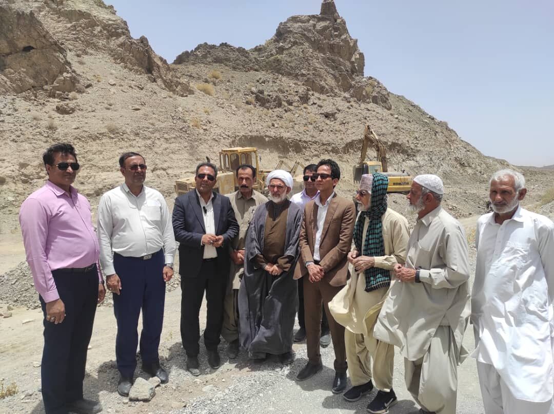 انتقاد نماینده مجلس از روند کند اجرای جاده‌ دسترسی ۳ استان جنوب‌شرق کشور+فیلم | خبر کرمان