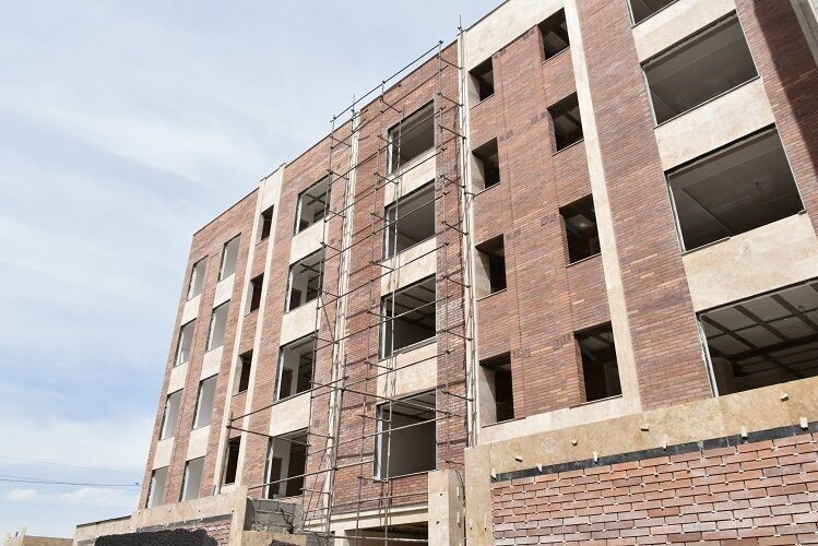 بازنگری مبحث ۲۲ مقررات ملی ساختمان؛ تأکید بر ایمنی و پایش مداوم در چرخه عمر بنا | خبر کرمان