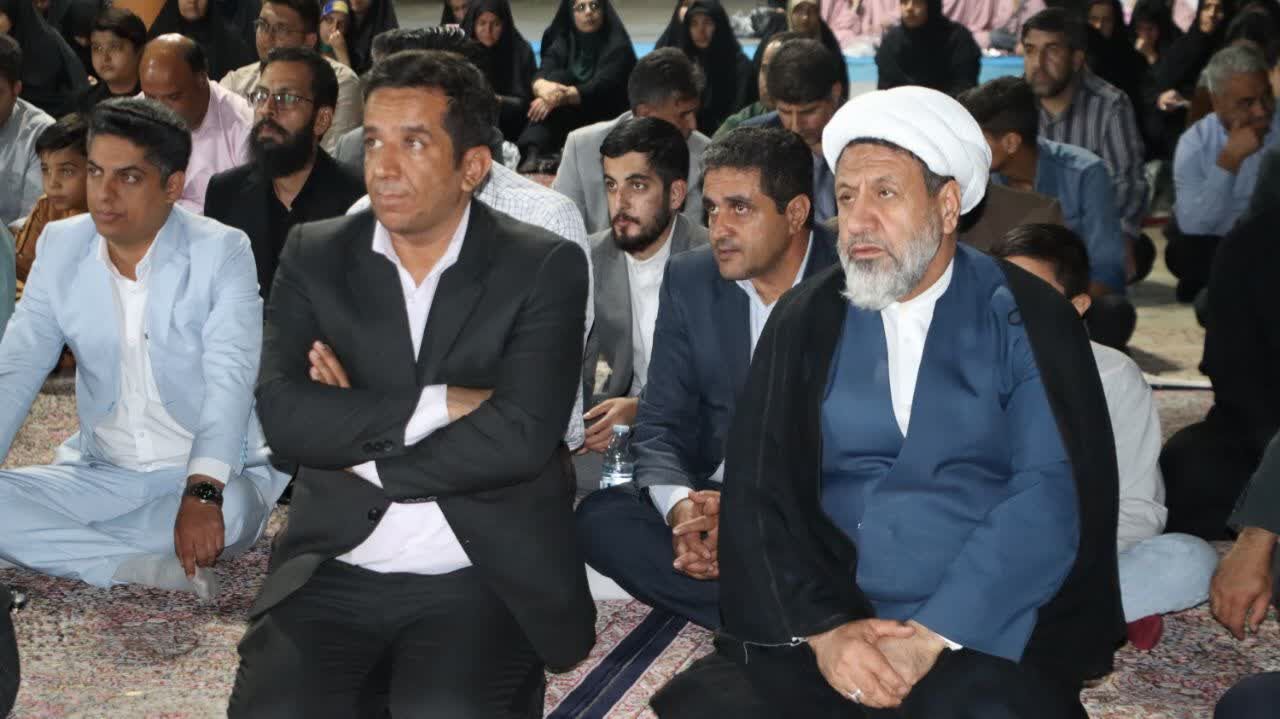 همایش «عهد ایستادگی» در کرمان؛ فرهنگیان بر حفظ امید و تبیین دستاوردهای انقلاب تاکید کردند