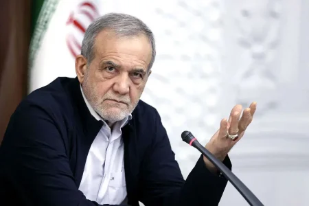 پزشکیان: ما که پول کم‌تری داریم، بدتر از همسایگان مصرف می‌کنیم