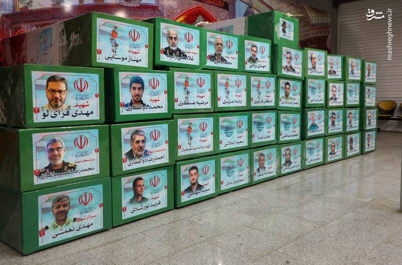 تشییع باشکوه شهدای اقتدار ایران؛ نماد وحدت و استکبارستیزی ملت/ حضور رئیس‌جمهور در جمع حاضرین مراسم  +عکس و فیلم