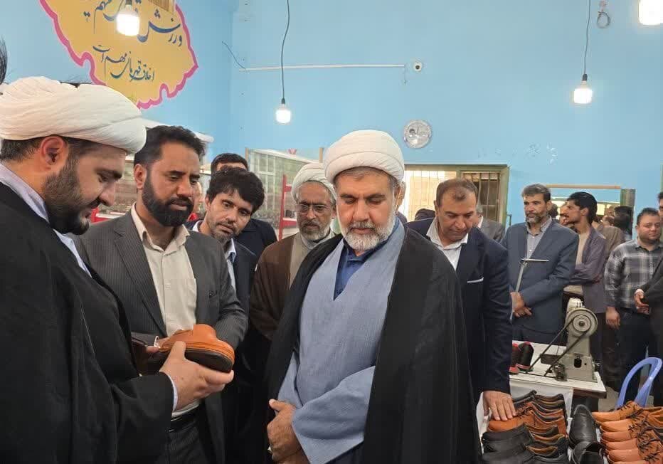 تأکید نماینده شرق کرمان بر اشتغال‌زایی زندانیان؛ «آموزش مهارت، گامی برای بازگشت به جامعه» | خبر کرمان