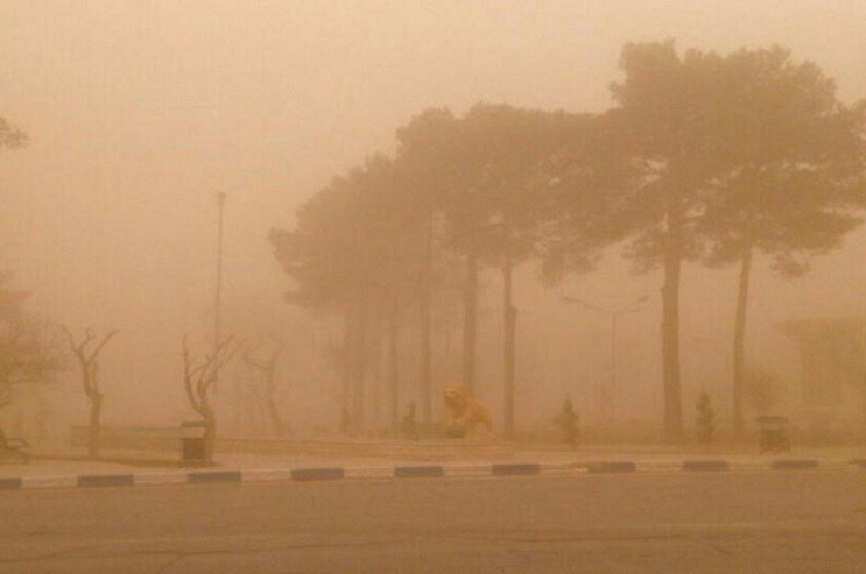 تداوم گرد و خاک در استان کرمان تا هفته آینده/ بادهای ۱۲۰ روزه؛ موجب آلایندگی | اخبار کرمان و شهرستان ها