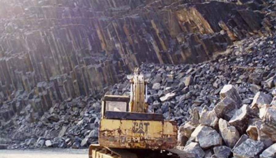 کارخانه معدن تیتانیىوم کهنوج ۴۰۰ فرصت شغلی دارد | اخبار استان کرمان