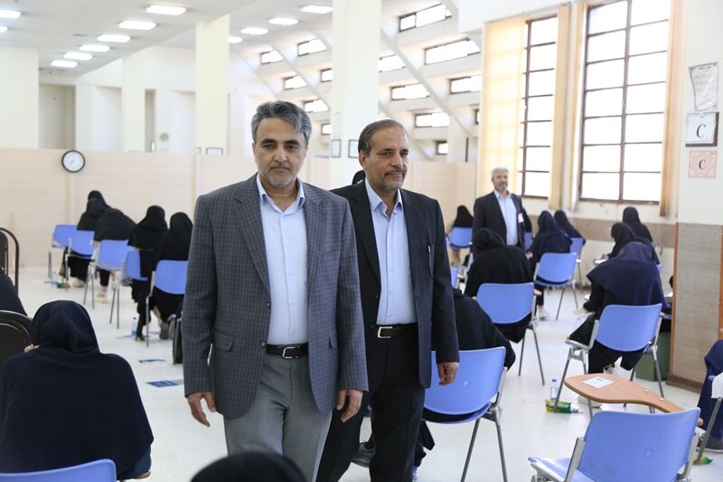 رقابت بیش از ۳۰ هزار داوطلب کرمانی در نوبت دوم کنکور سراسری/ تجربی‌ها در صدر شرکت‌کنندگان