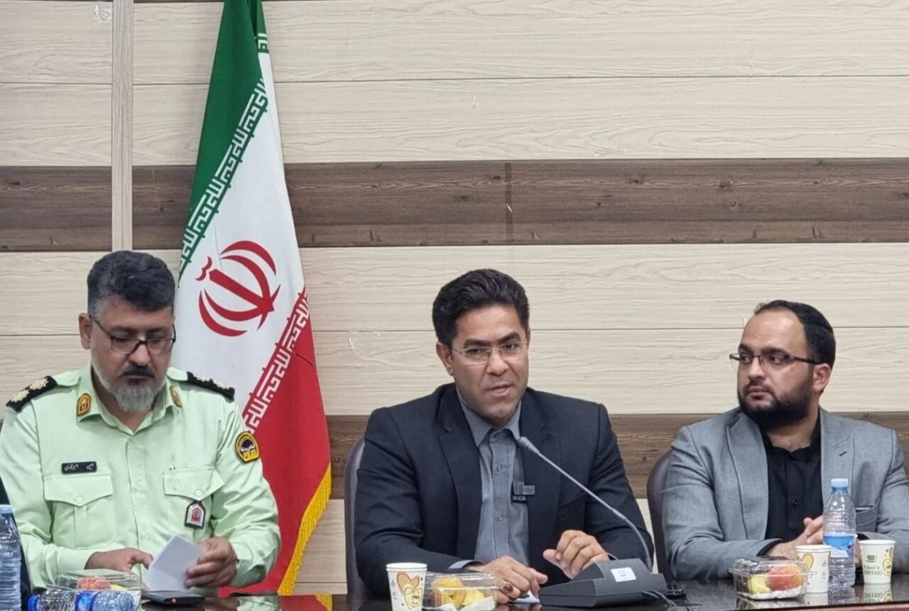 مدیرکل امور شهری کرمان: هیچ طرح عمرانی نباید متوقف شود/ انتقاد فرماندار جیرفت از وضعیت سوخت کشاورزان