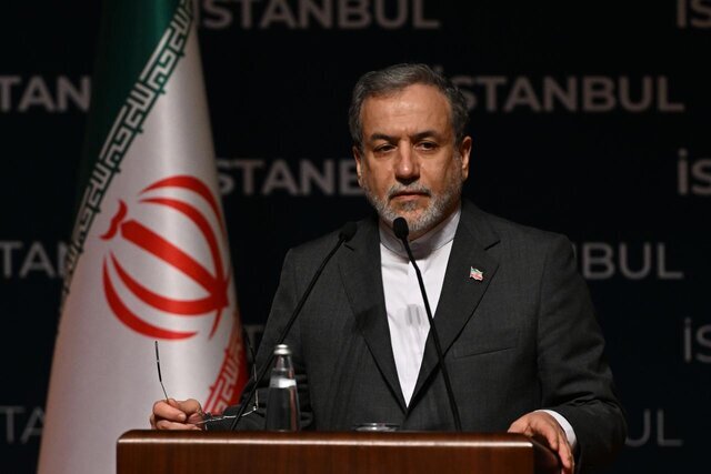 عراقچی: فعال کردن مکانیسم اسنپ‌بک از نگاه ایران معادل یک حمله نظامی خواهد بود