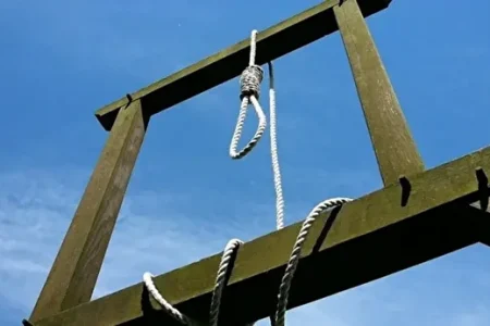 اعدام دو عضو گروه مجاهدین (منافقین) به اتهام بغی و محاربه در تهران