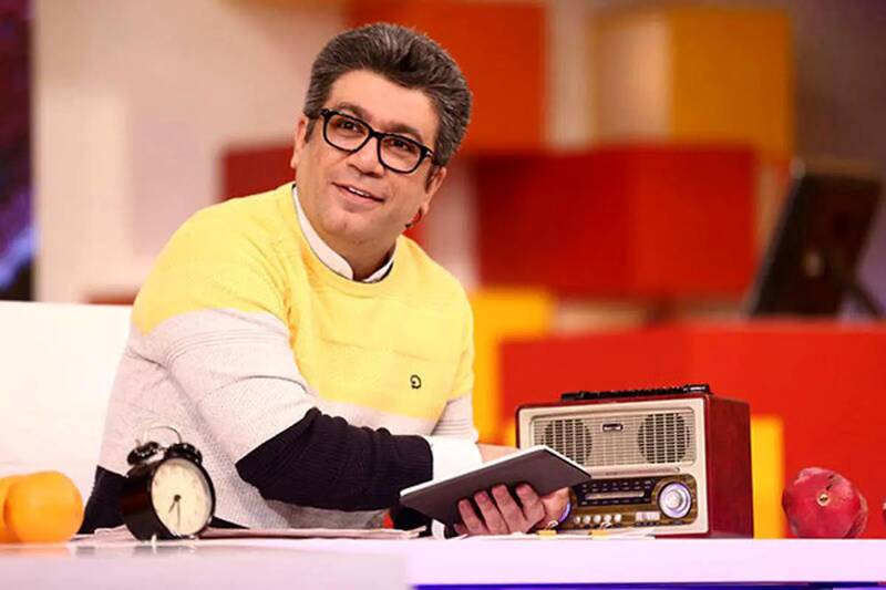 همبستگی ملی باید تبدیل به گفتمان شود/ تلویزیون را خانه خودم می‌دانم، اما نمی‌گذارند برگردم!/ مسئولان بدانند که تکثر سبک زندگی تهدید نیست!/رسانه باید پدافند باشد، نه صدای از پیش ضبط‌شده!