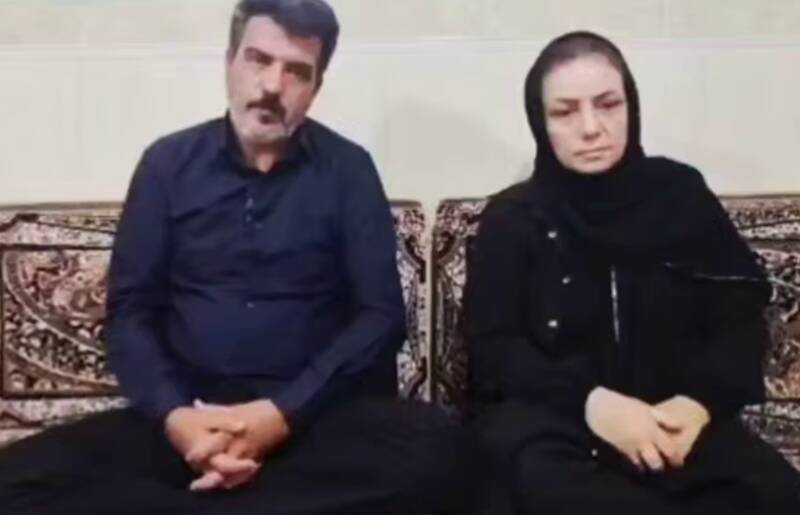 فیلم/ خانواده شهید قاسمی: محکم پشت رهبرمان می‌ایستیم