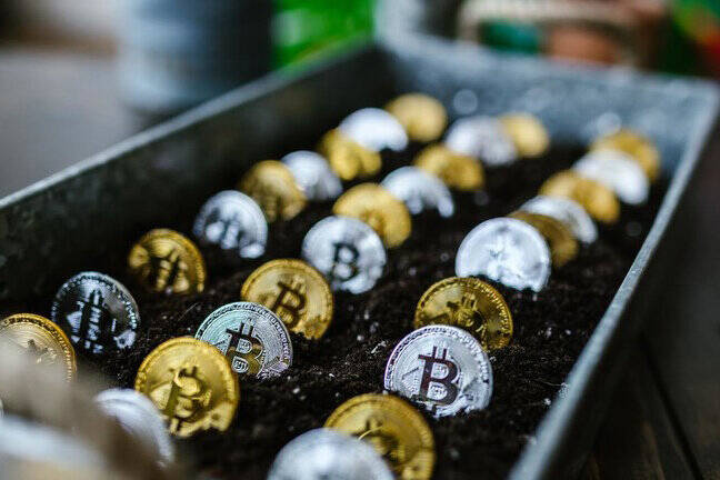 بیت کوین ۵ درصد ریخت