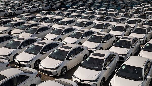 وزارت صمت: برنامه‌ای برای عرضه خودرو وارداتی نداریم