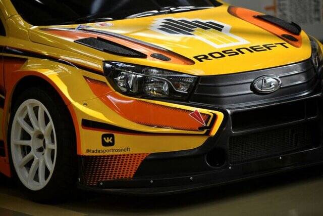 فتیله فعالیت بزرگترین خودروساز روسیه پایین کشیده می‌شود