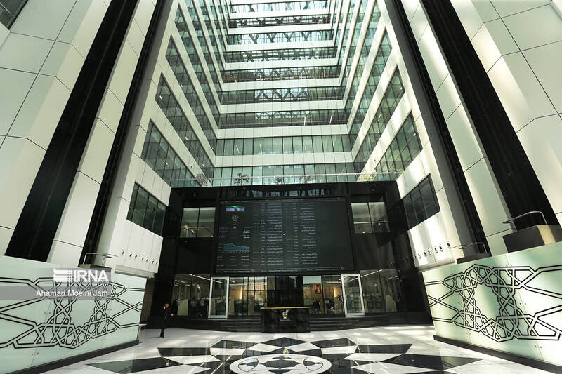 افت ۴۲ هزار واحدی واحد بورس