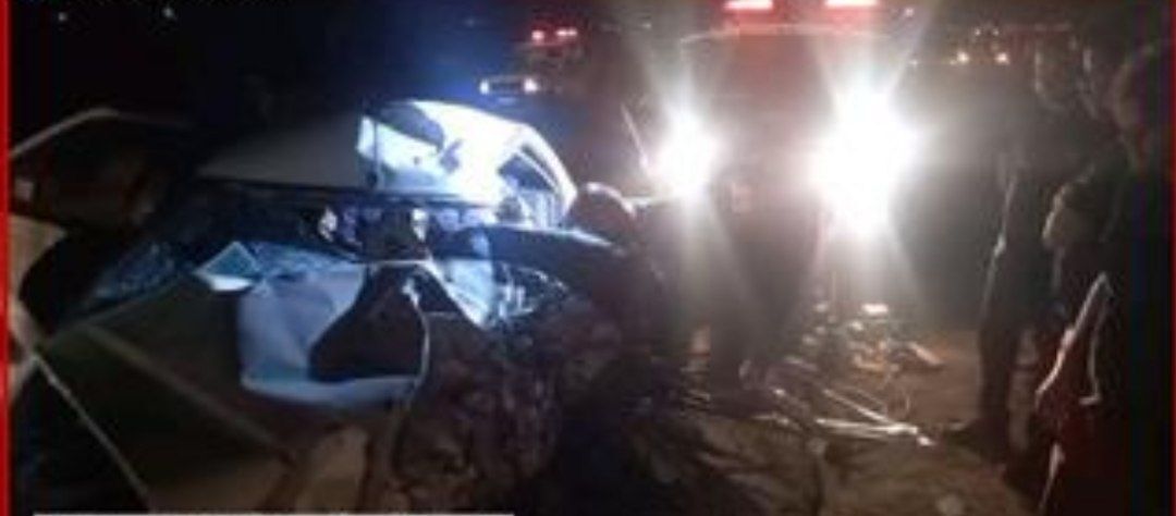 تصادف مرگبار در زرند: ۲ کشته و ۲ مصدوم در پی برخورد پژو با مینی‌بوس کارگران