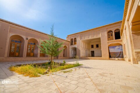 مرمت خانه بهادرالملک و حمام تاریخی لاله‌زار با اعتبار ۲۰ میلیارد ریال آغاز شد