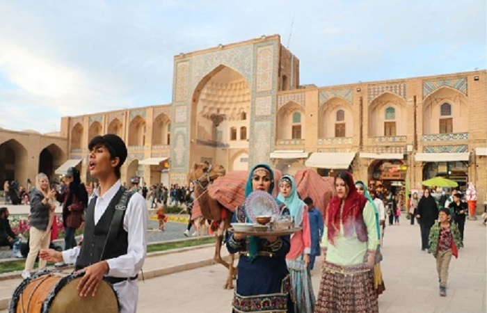 سرپرست میراث فرهنگی کرمان: ایجاد دبیرخانه دائمی “راه ادویه” با عضویت ۶ استان جنوبی در کرمان پیگیری می‌شود