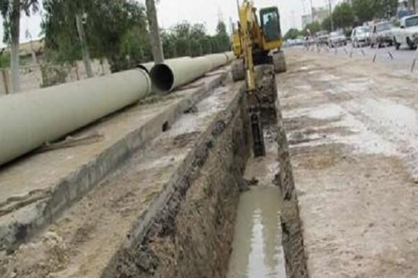 آغاز مجدد طرح شبکه فاضلاب شهر کرمان پس از ماه‌ها وقفه