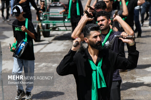 سیرجان در ماتم عاشورا: شهر غرق در عزای حسینی؛ اوج دلدادگی مردم به سیدالشهدا (ع)