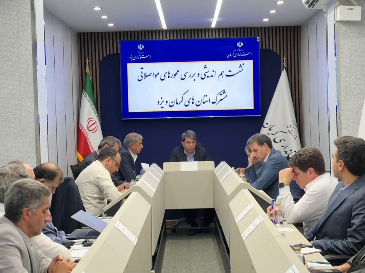 استانداران و نمایندگان کرمان و یزد برای تکمیل راه‌های مشترک هم‌پیمان شدند/ توسعه محورهای مواصلاتی کلید خورد