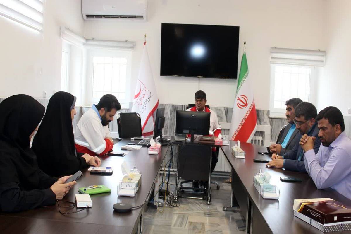 اولویت اسکان اضطراری باید با مدارس باشد