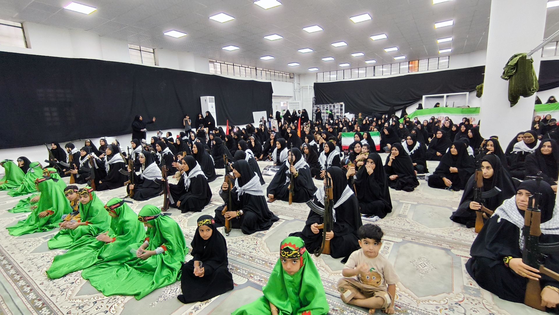 اجتماع بزرگ «زینبیون» در رودبار جنوب | اخبار استان کرمان