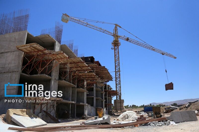 تزریق ۴۳ هزار میلیارد ریال تسهیلات بانک مسکن به نهضت ملی مسکن کرمان؛ ۱۱۳۱۲ واحد در مسیر ساخت