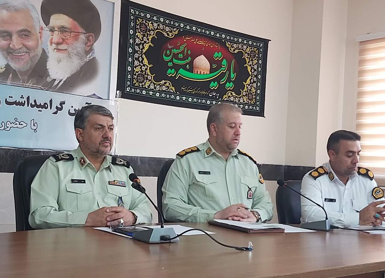 کاهش چشمگیر سرقت‌های مسلحانه و انهدام ۸۶ باند در کرمان؛ فرمانده انتظامی: با اراذل و اوباش با قدرت برخورد می‌کنیم