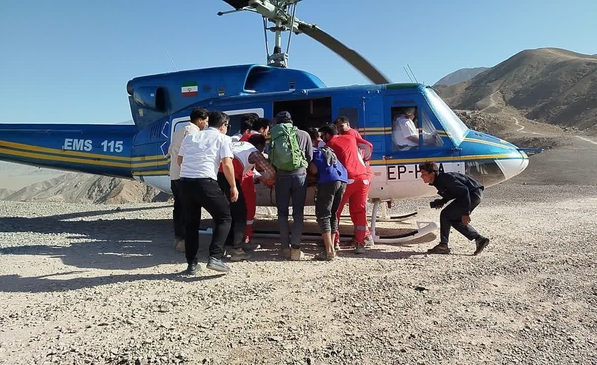 جان باختن یک نفر در پی ریزش کوه در بم؛ نبود پایگاه اورژانس هوایی در شرق استان بار دیگر داغ شد