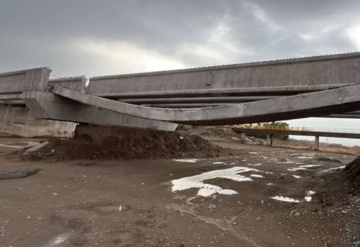 تخریب بخشی از پل بهادرآباد در سیلاب؛ راه و شهرسازی: سازه اصلی سالم است و پروژه تا دهه فجر تکمیل می‌شود