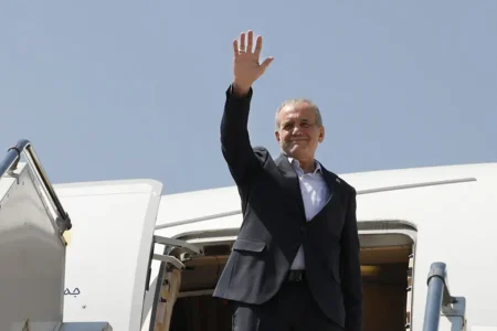 سفر پزشکیان به ایروان؛ رئیس‌جمهور ایران جمعه عازم ارمنستان می‌شود