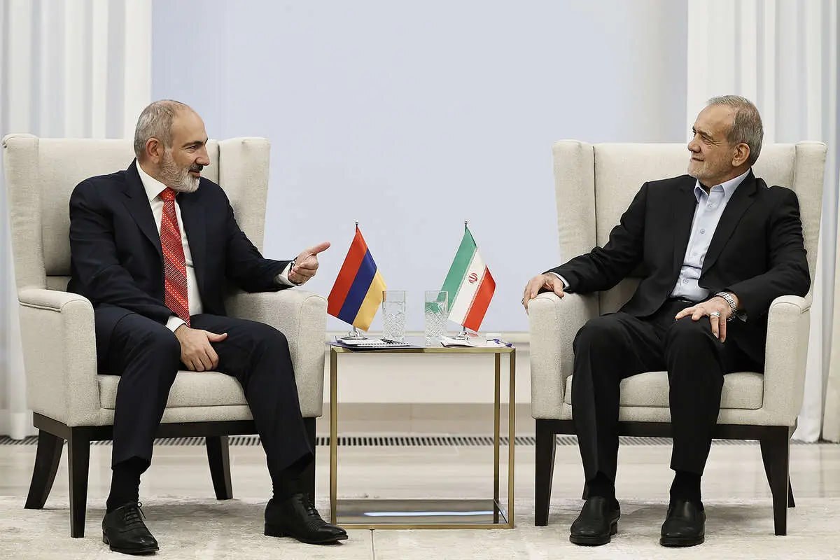 امضای یک بیانیه مشترک و ۱۰ سند همکاری میان ایران و ارمنستان